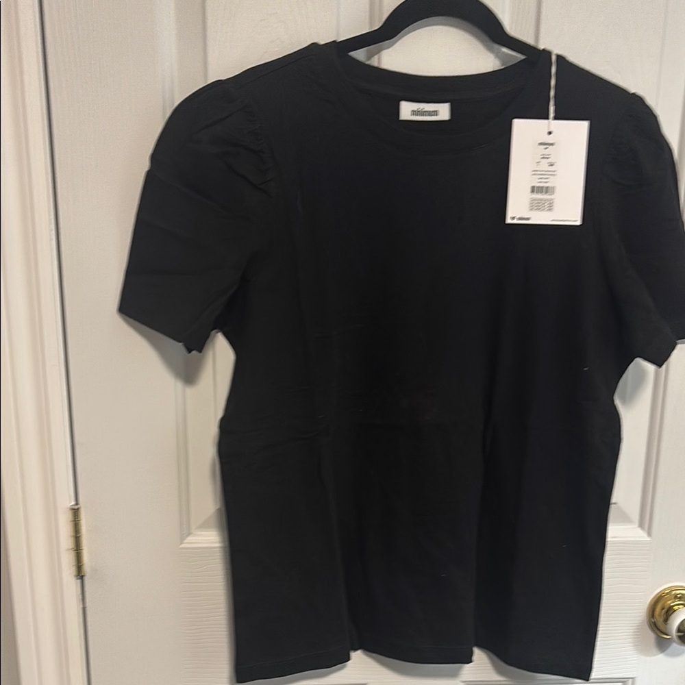 Elegant Black Puff Sleeve Blouse